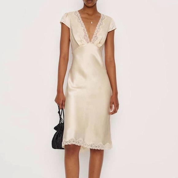 Reformation Dresses & Skirts - **SOLD** **SOLD** NEW NWT Reformation FlorenceSilk Dress